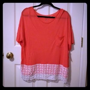 NEW. Kensie summer top